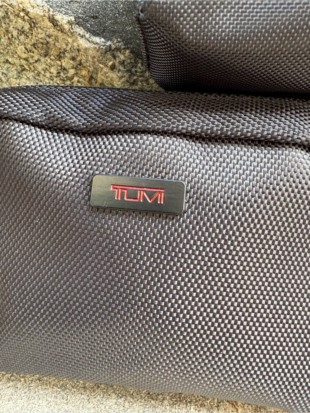 Tumi Black Men's Toiletry Bags Set - Three-Piece Dopp Kit Collection - Picture 4 of 9